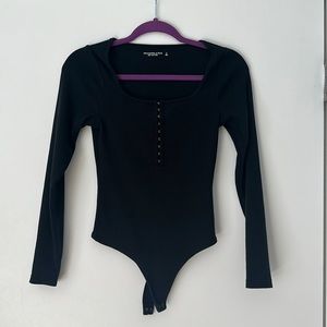 Abercrombie & Fitch Long Sleeve Hook-and-Eye Henley Bodysuit